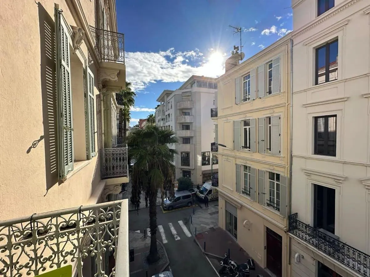 Apartment B080- A L'Etroit A L'Hotel Bienvenue Chez Nous Cannes