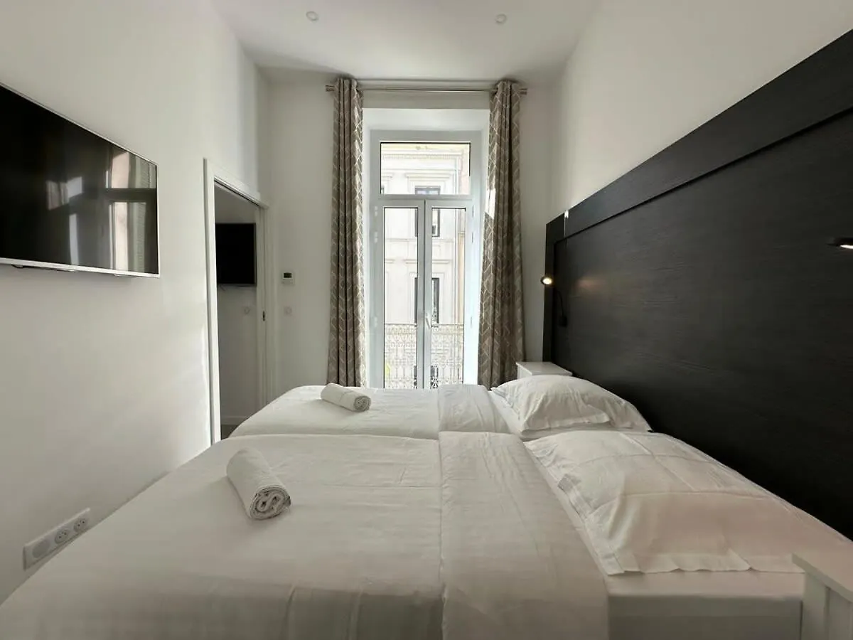 Apartment B080- A L'Etroit A L'Hotel Bienvenue Chez Nous Cannes France